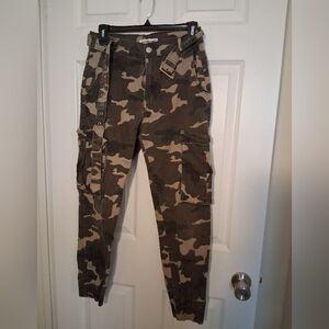 Charlotte Russe Women’s Straight Leg Camo Cargo Jeans - Olive Green & Khaki